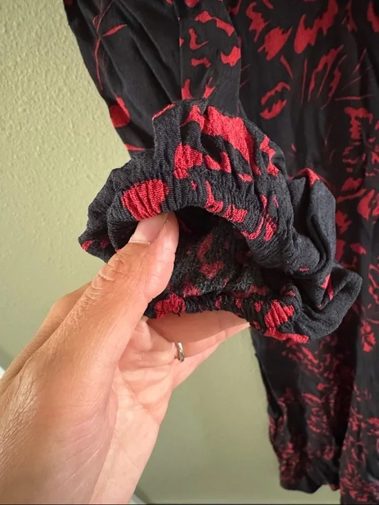 NEW Zara Black Long Sleeve Dress with Red Floral Print XS - Picture 6 of 8